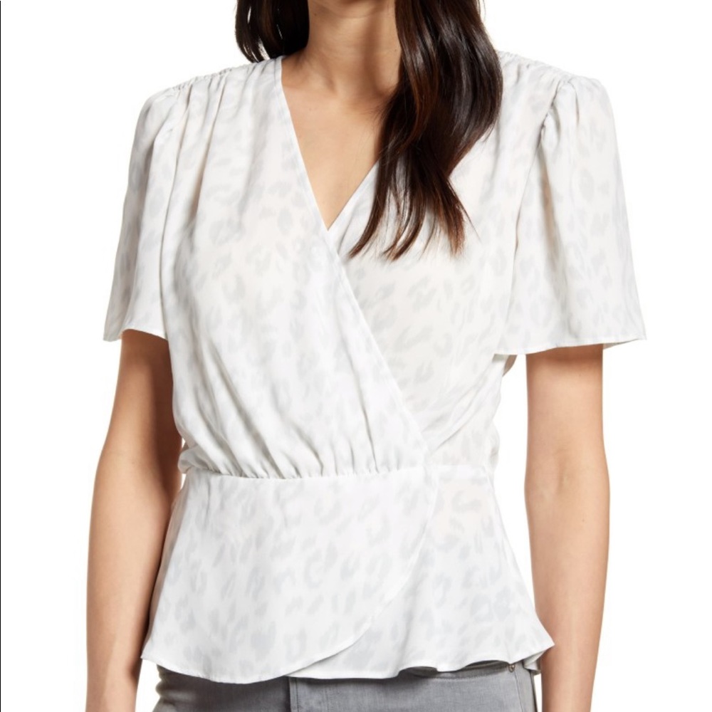 🔥3/$30! [Chelsea28] cheetah peplum blouse